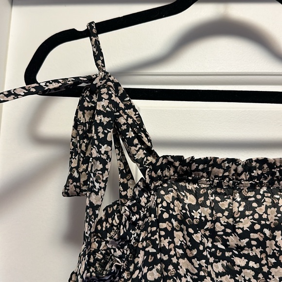 Ditsy flower pattern dress medium - Picture 3 of 5